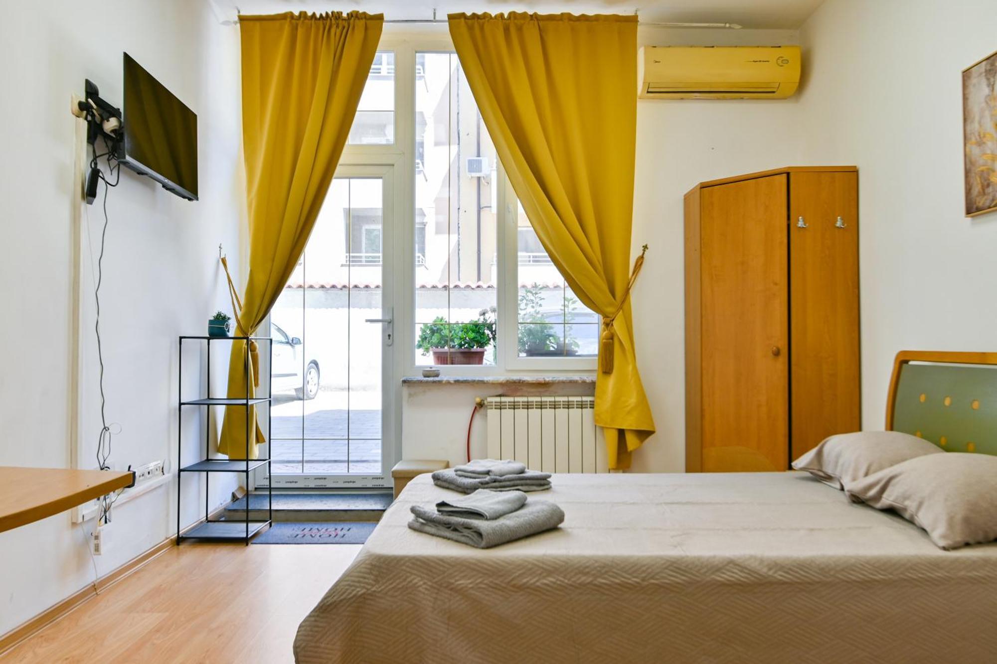Cozy Apartment In Central Sofya Dış mekan fotoğraf
